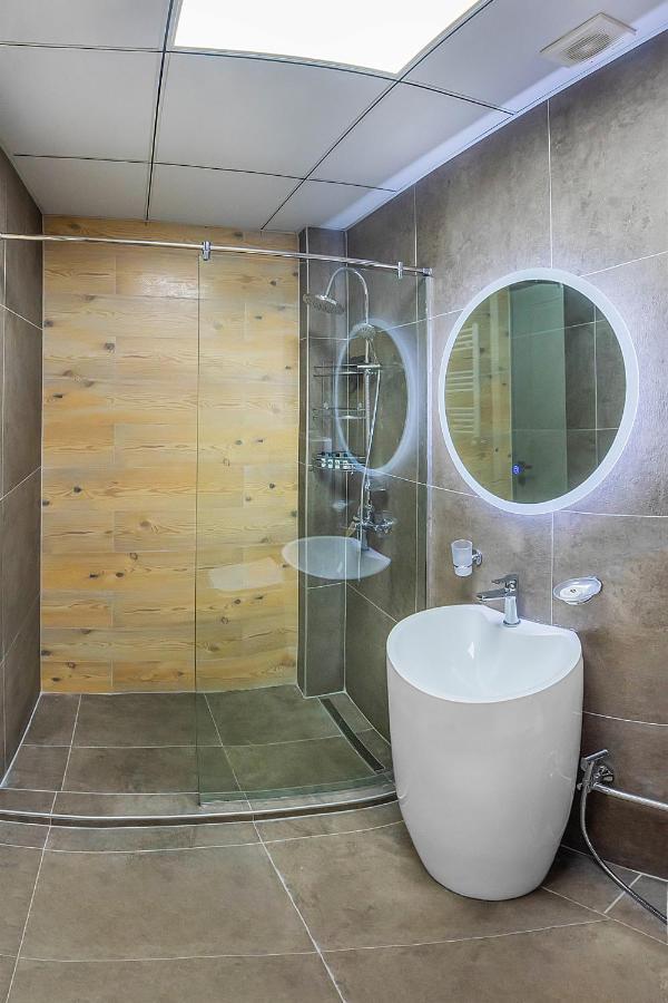 Lalo Hotel Абастумани Екстериор снимка