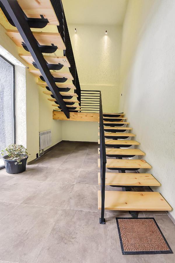 Lalo Hotel Абастумани Екстериор снимка