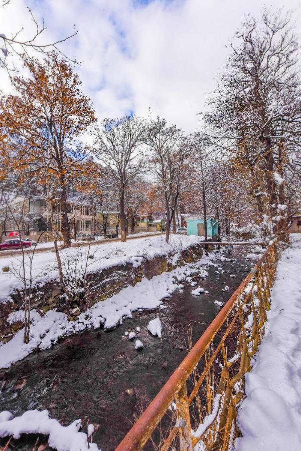 Lalo Hotel Абастумани Екстериор снимка